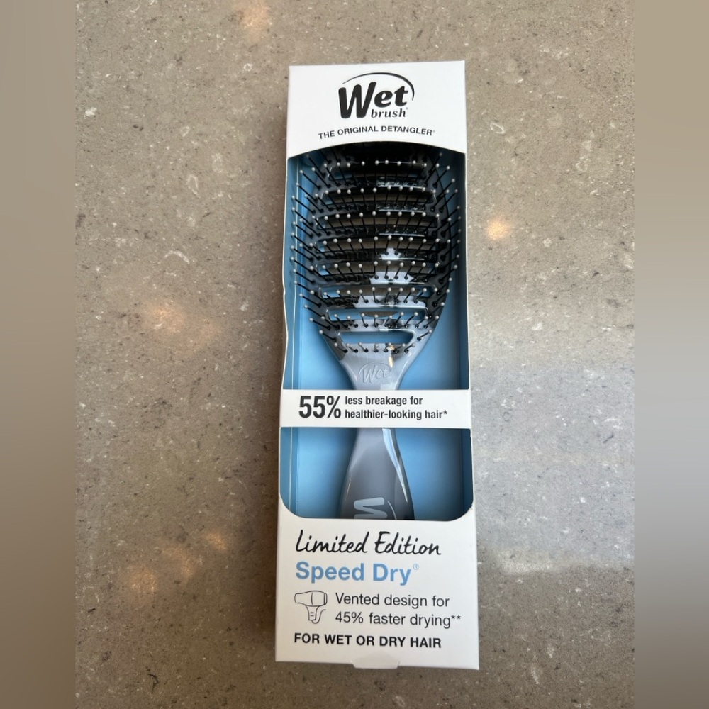 NWT Wet Brush Limited Speed Dry Hairbrush - limited edition w/ 45% faster drying